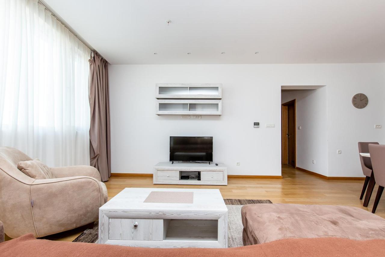 Apartments Lora In Apart-Hotel Budva Exterior foto