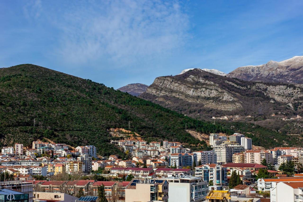 Apartments Lora In Apart-Hotel Budva Exterior foto